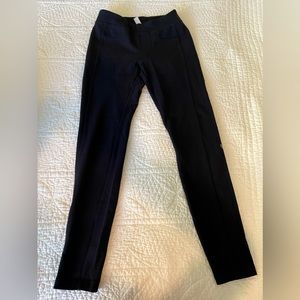 LOLE High Rise leggings with back pockets